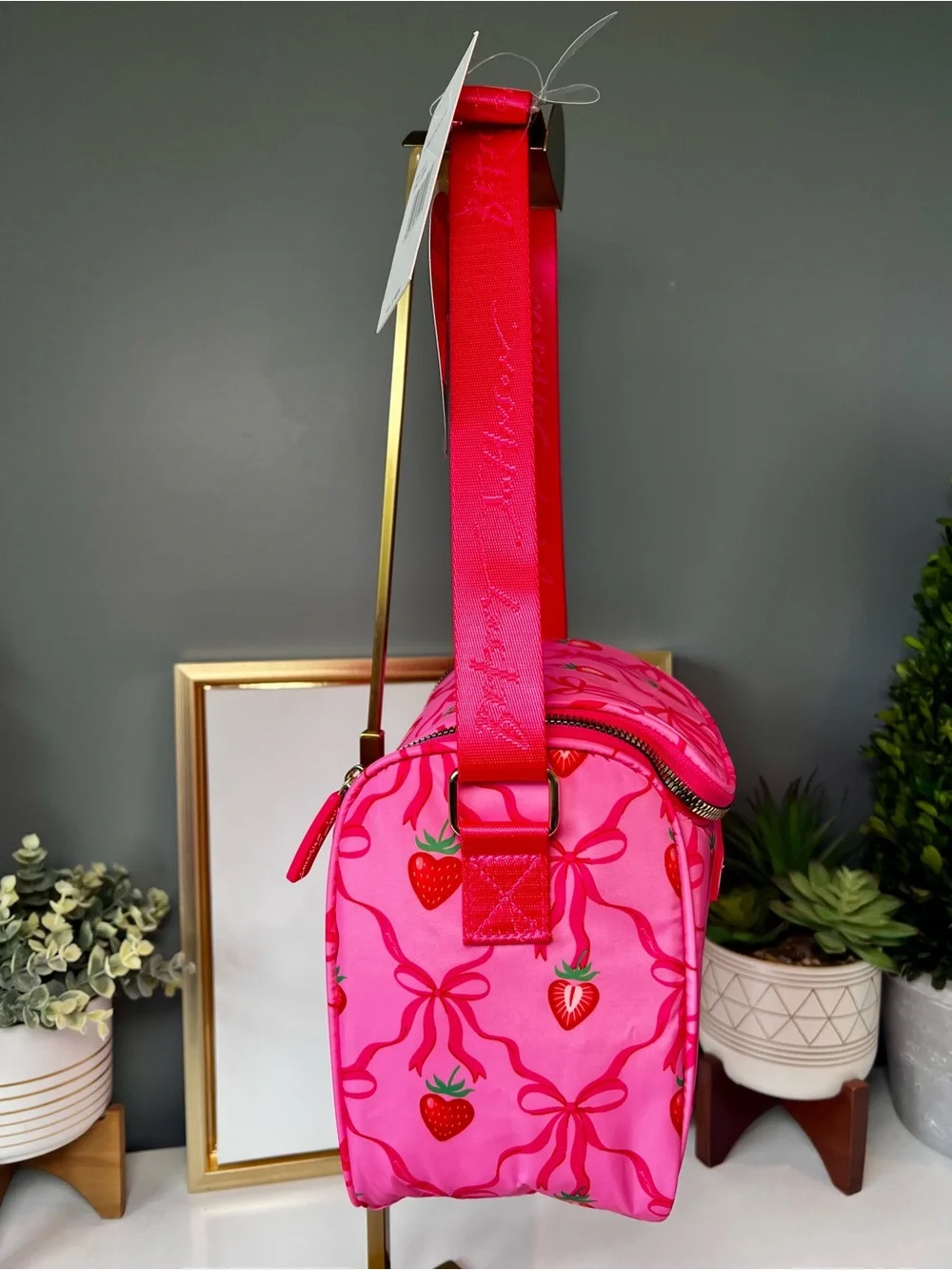 Betsey Johnson NWT Pink Strawberry Bow Insulated Lunch Tote Bag Coquette Cute